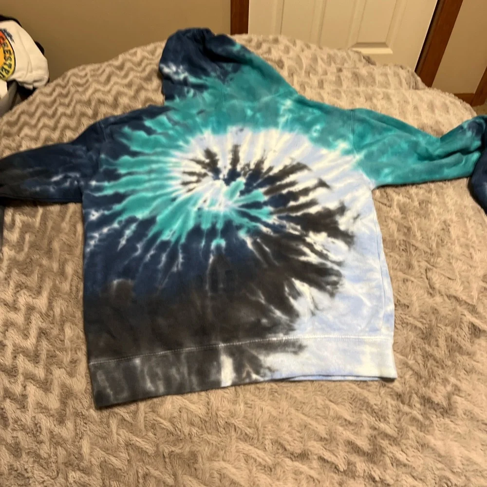 youth larger tie dye keystone colorado sweatshirt - Picture 2 of 3